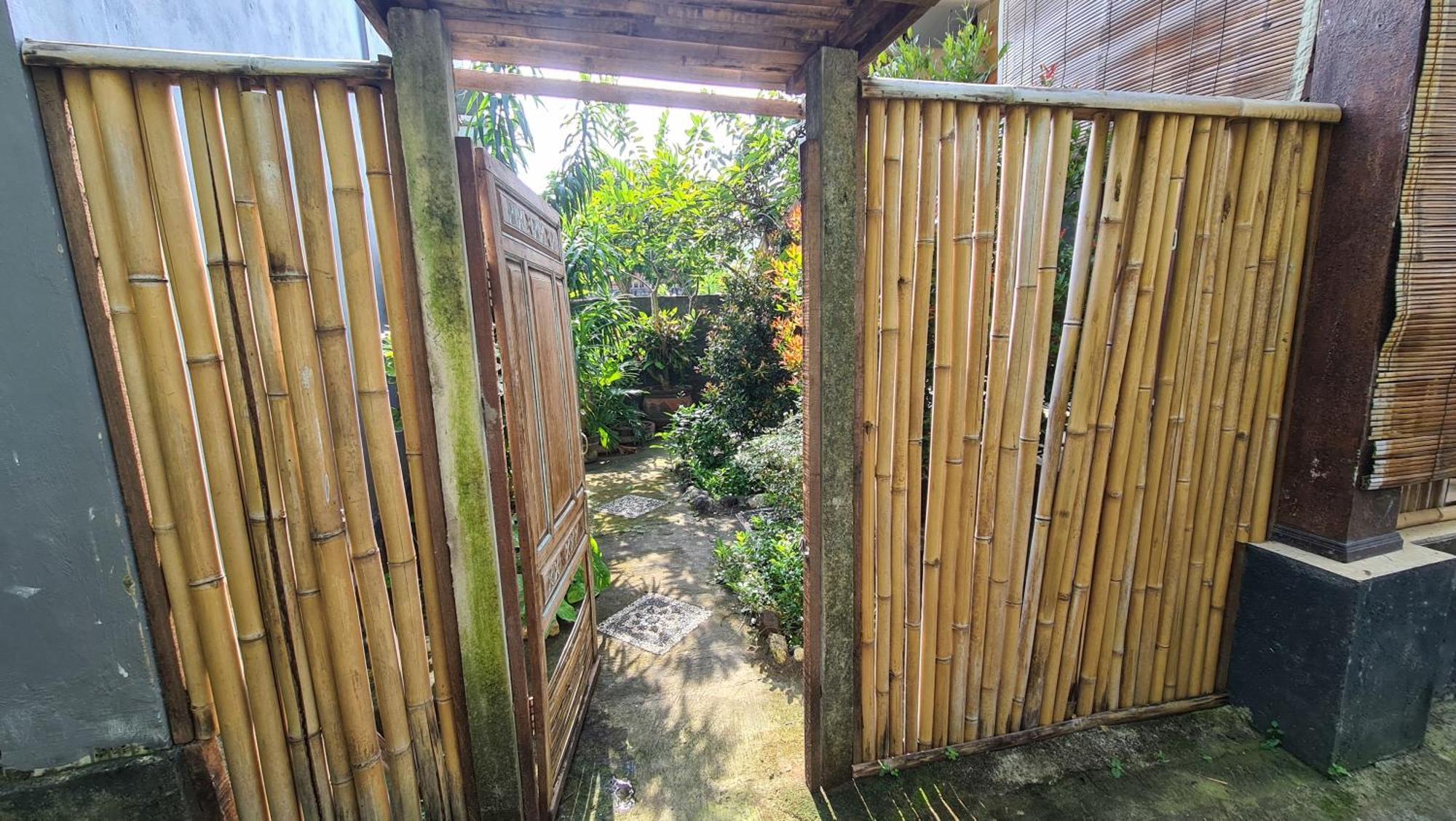 Bali Fab Dive Center Hostel Amed Екстериор снимка