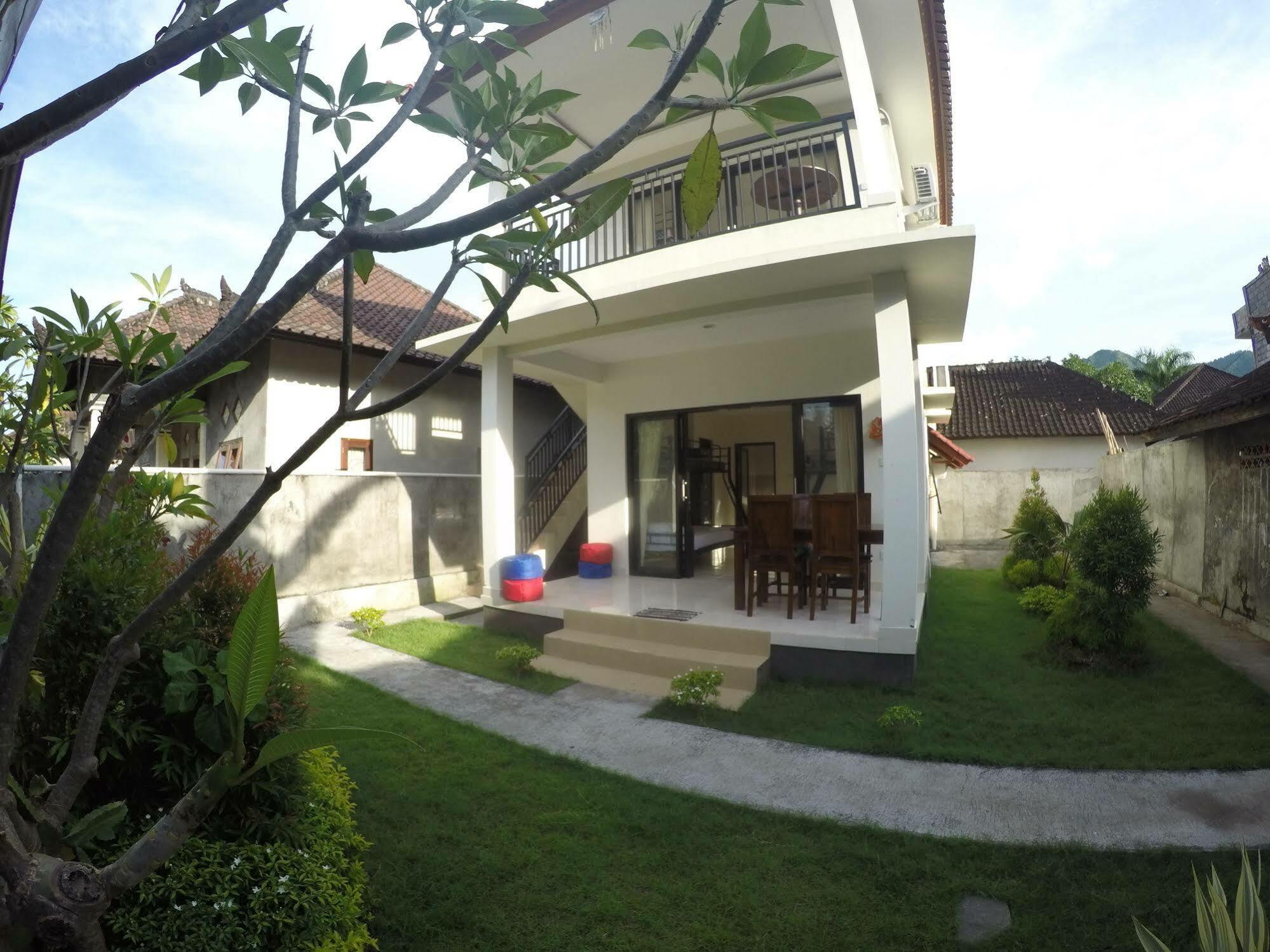 Bali Fab Dive Center Hostel Amed Екстериор снимка