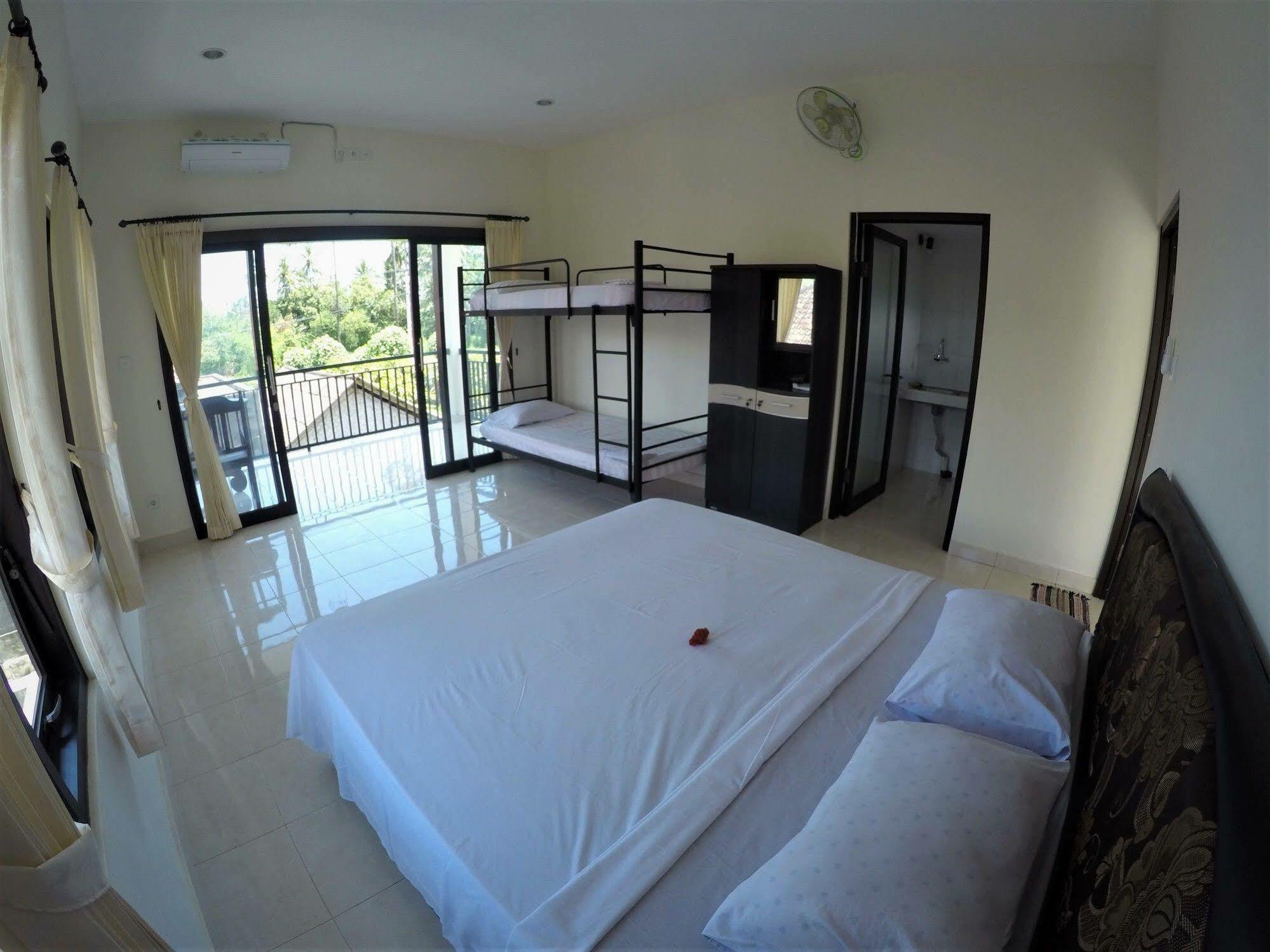 Bali Fab Dive Center Hostel Amed Екстериор снимка