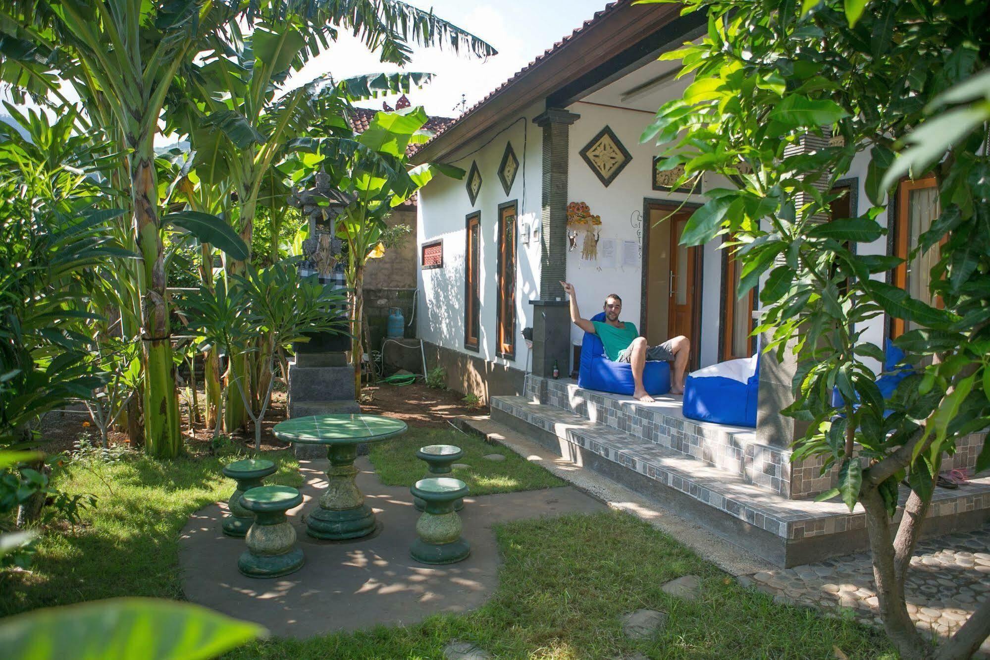 Bali Fab Dive Center Hostel Amed Екстериор снимка