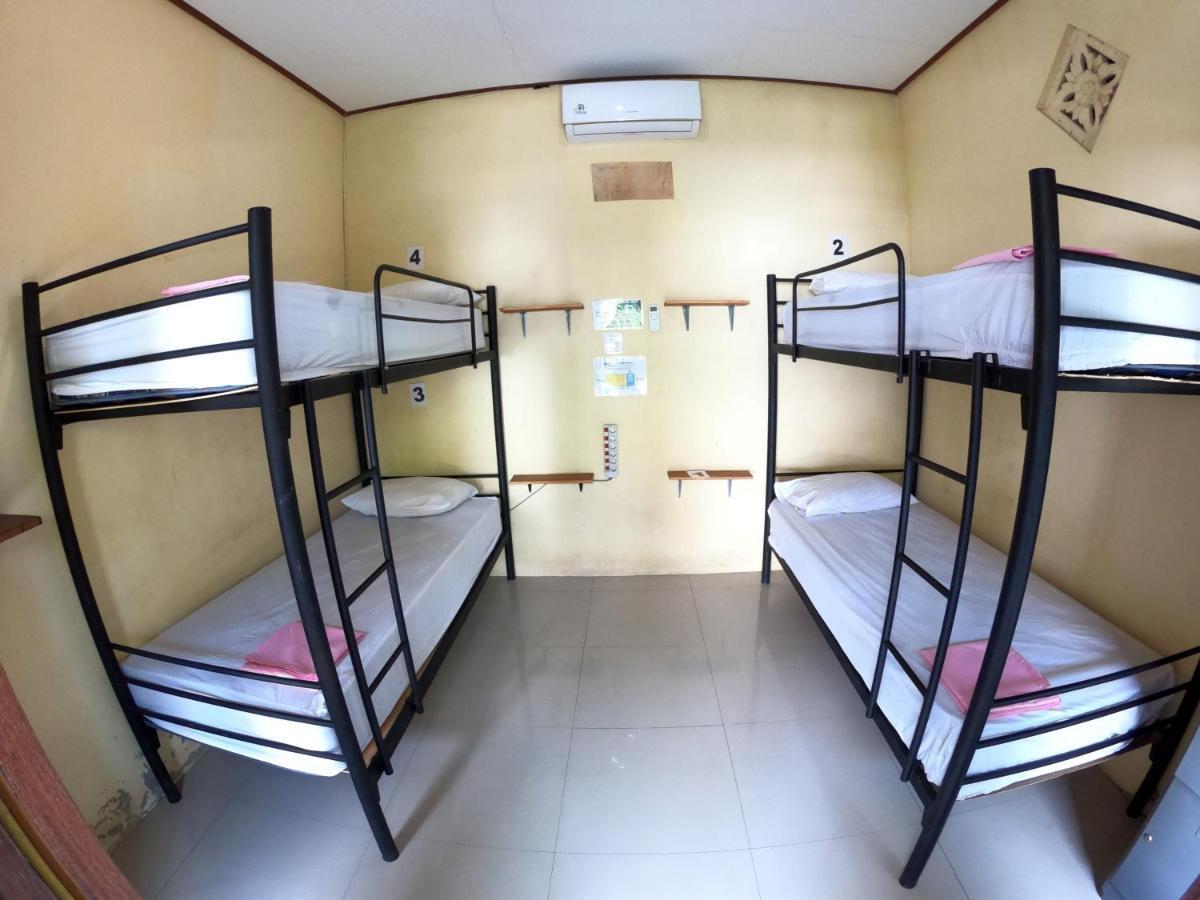 Bali Fab Dive Center Hostel Amed Екстериор снимка